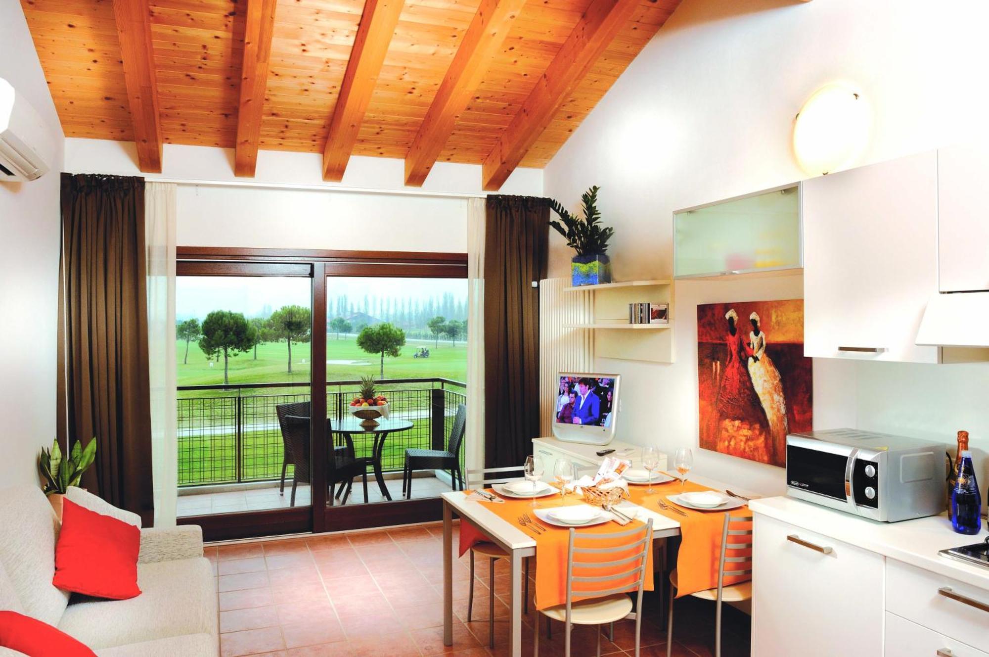 Living At Golf Club * Jesolo